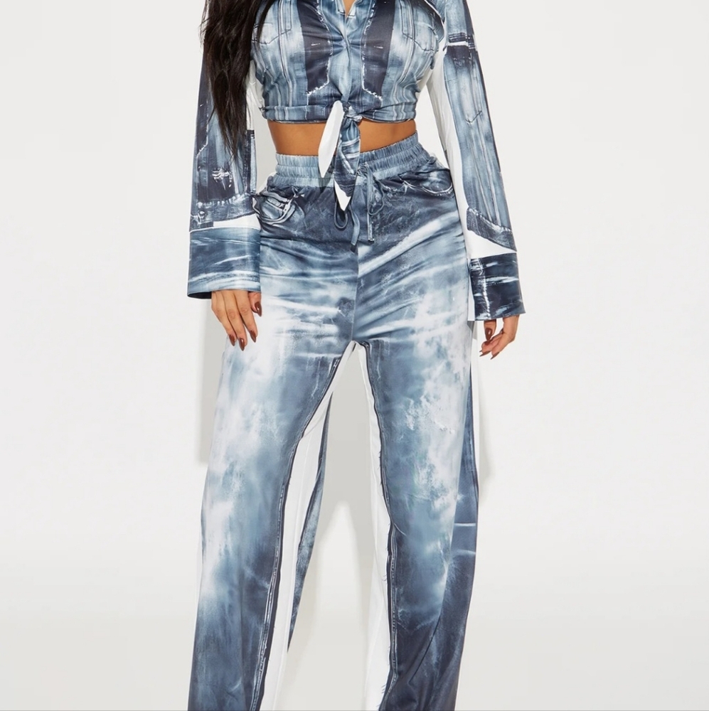 Two piece pant set